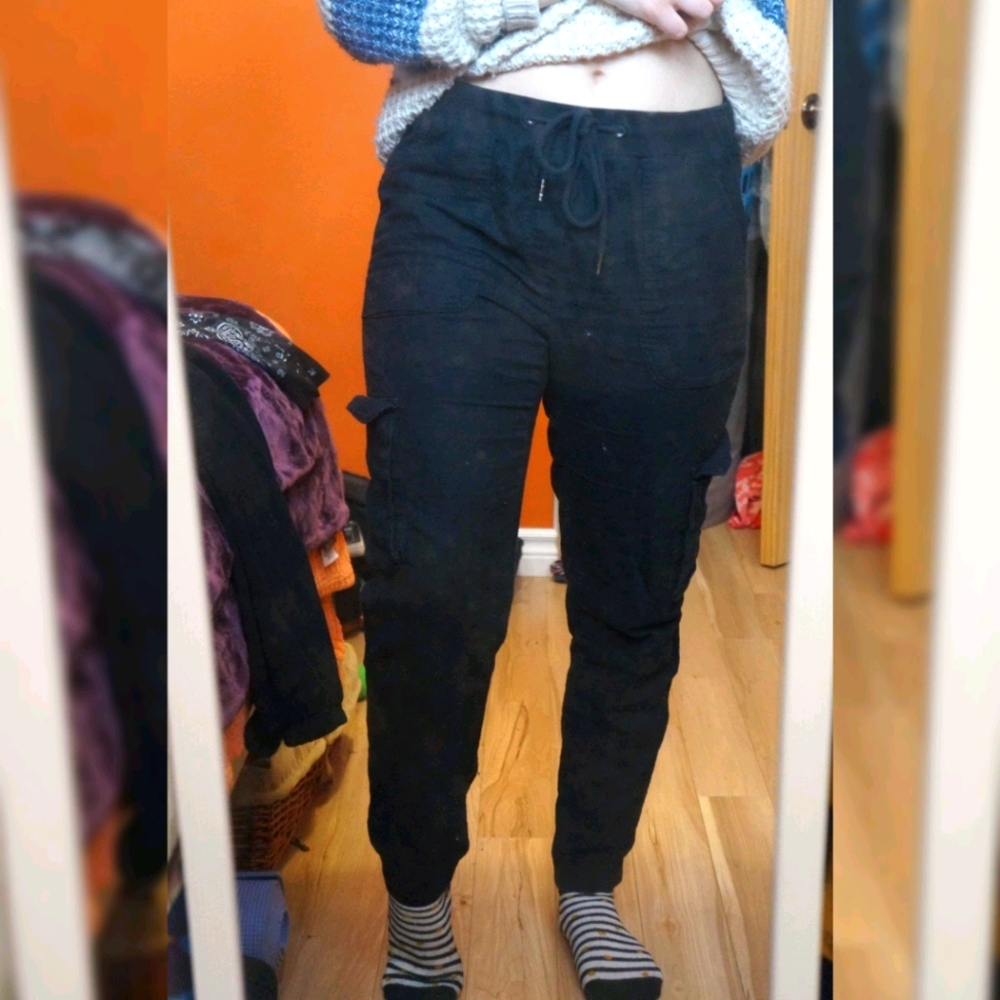 Black chill pants
